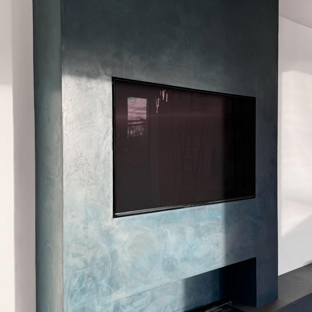 handcrafted tadelakt feature wall london